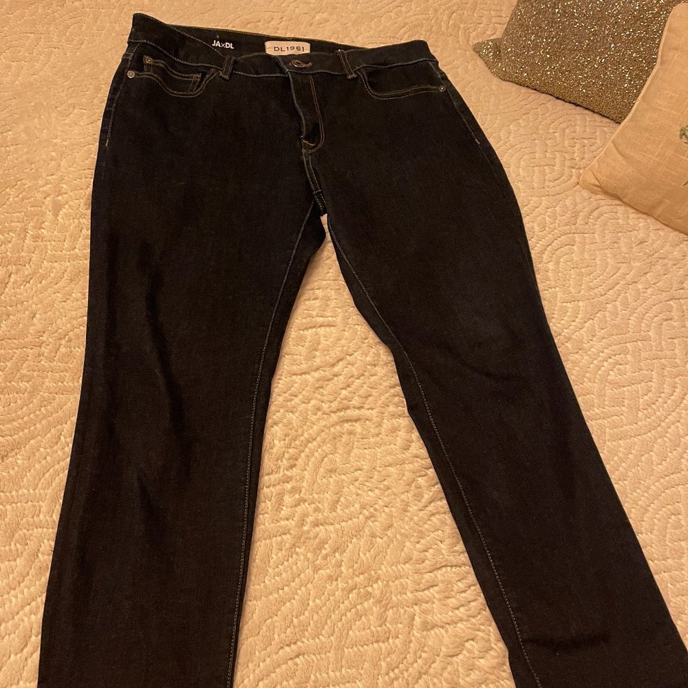 DL1961 INSTASCULPT SKINNY JEAN Size 31 LIKE NEW
